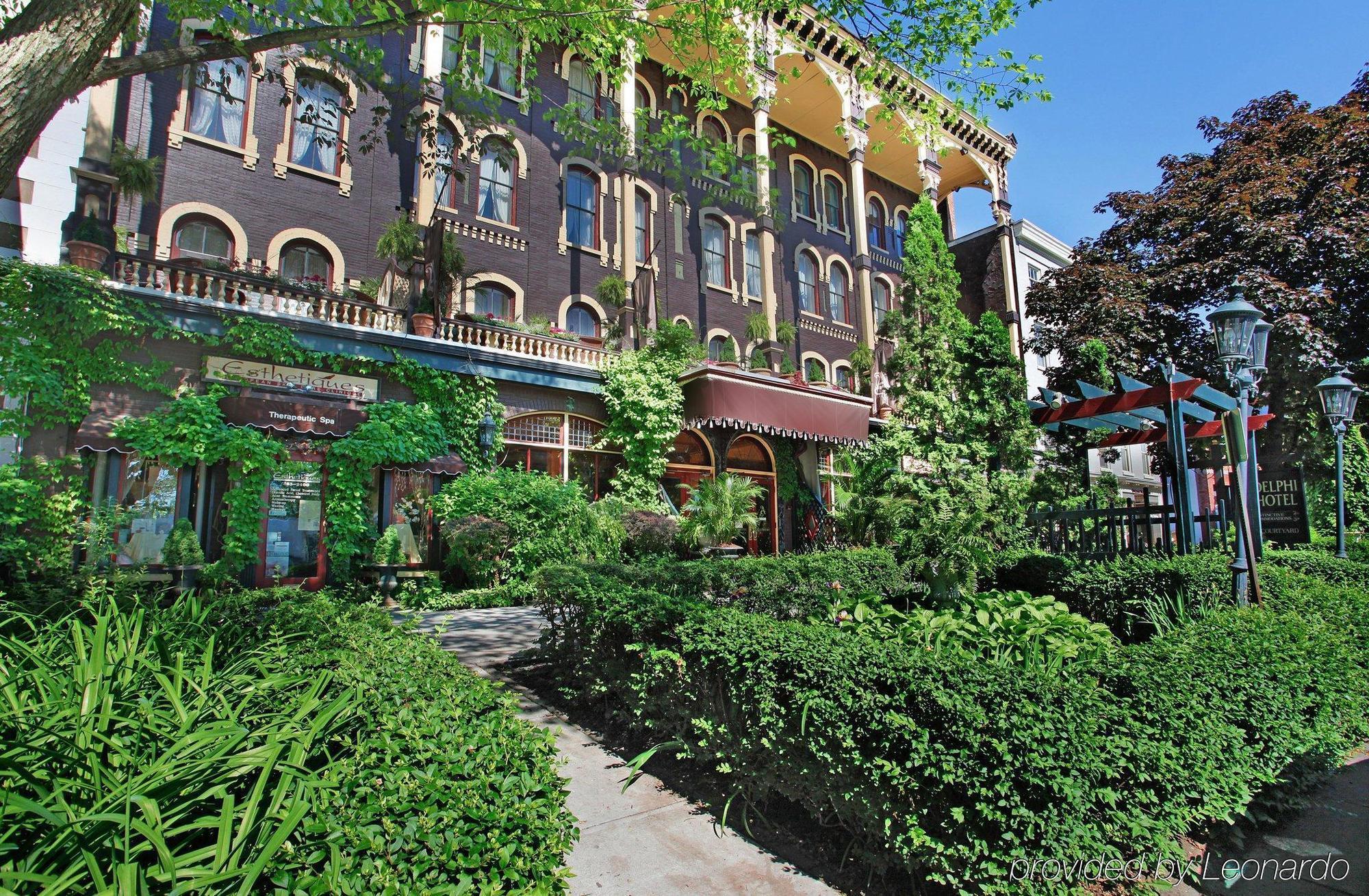 The Saratoga Hilton Hotell Saratoga Springs Exteriör bild