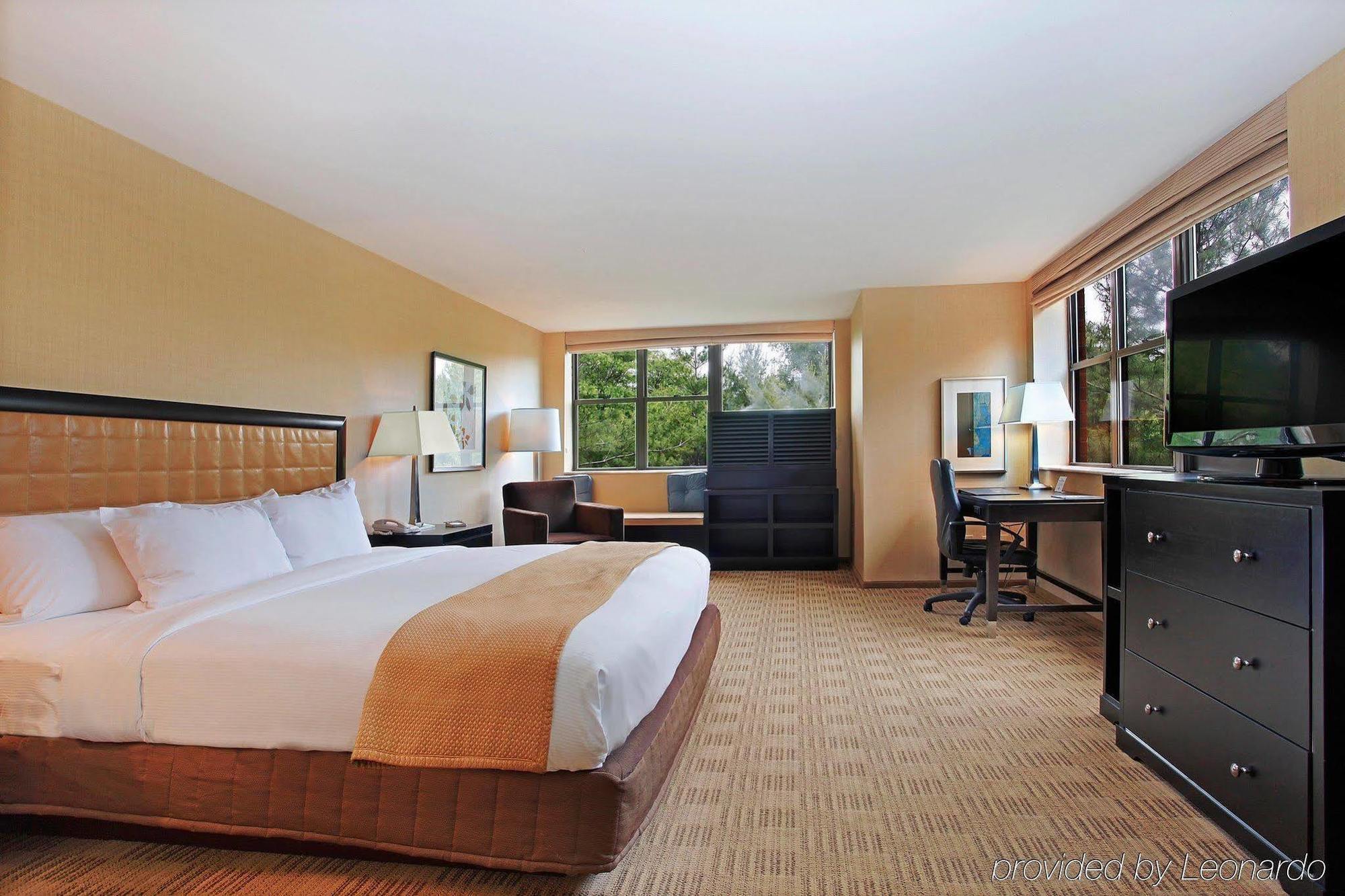 The Saratoga Hilton Hotell Saratoga Springs Rum bild